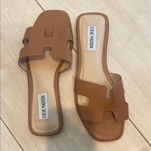 Steve Madden Tan H-Strap Sandals